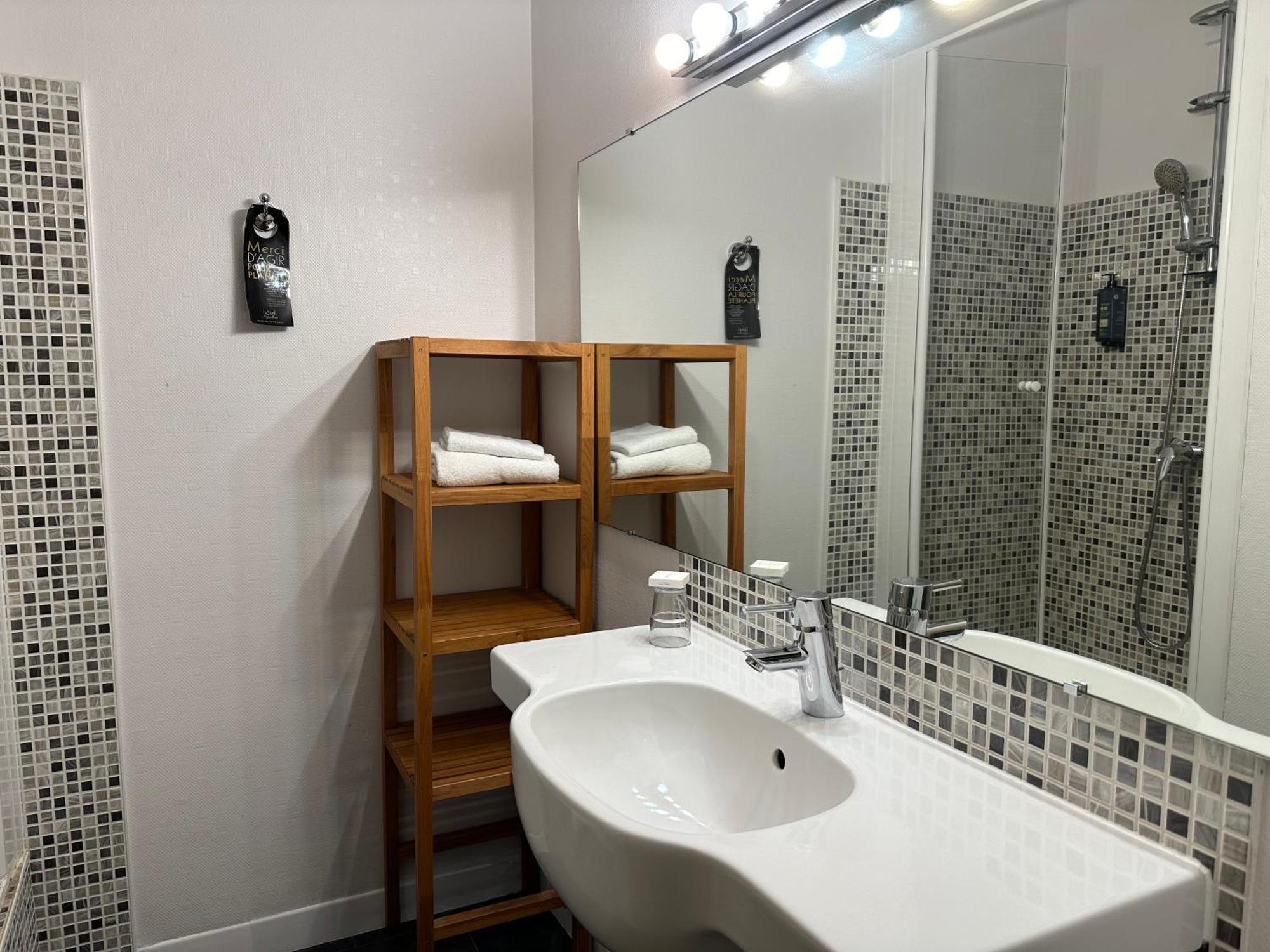The Originals City, Hotel Napoleon, La Roche-Sur-Yon Ngoại thất bức ảnh