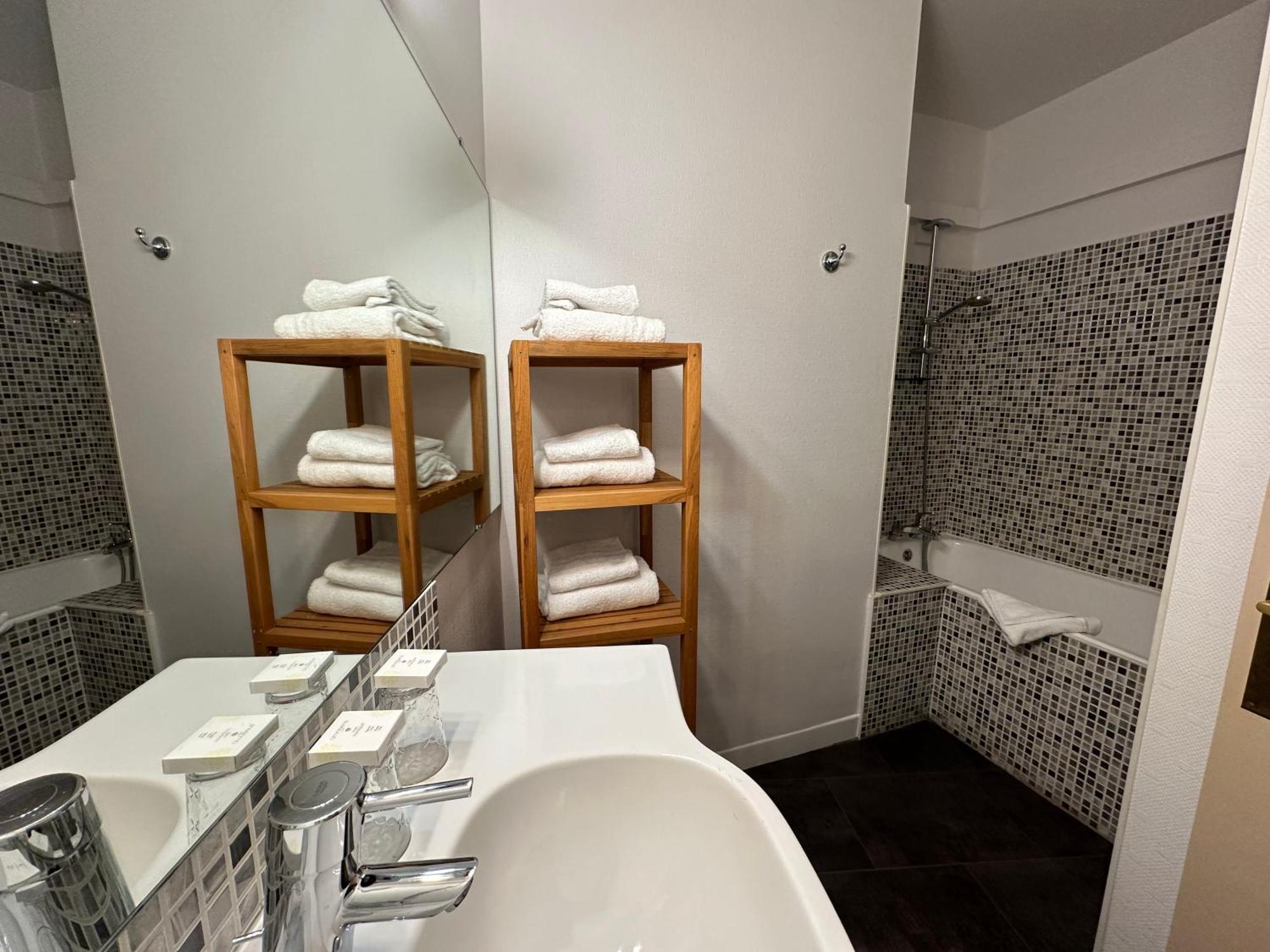 The Originals City, Hotel Napoleon, La Roche-Sur-Yon Ngoại thất bức ảnh